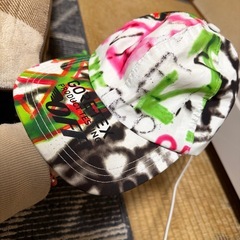 オフホワイト　キャップの画像