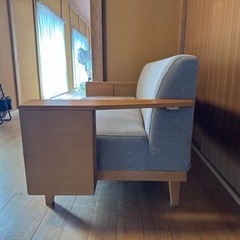 三人掛けソファーの画像