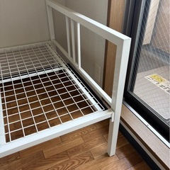 シングルパイプベッド　ベッドフレームホワイト　ベッドフレームの画像