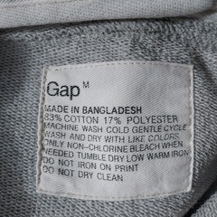 ほぼ未使用✨GAPパーカー（グレー・美品）の画像
