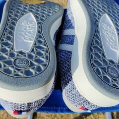 オーシャンパシフィック　スニーカーの画像