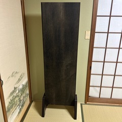 花柄彫刻 木製 スタンドミラーの画像