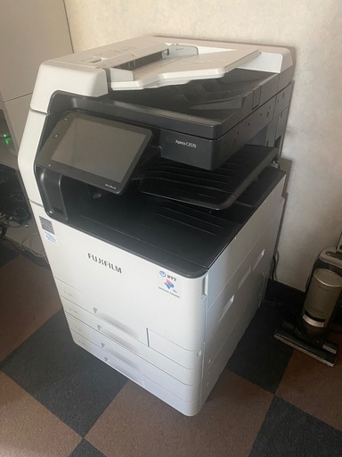 コピー機　富士フィルムビジネスイノベーション A3カラー複合機 ApeosC2570
