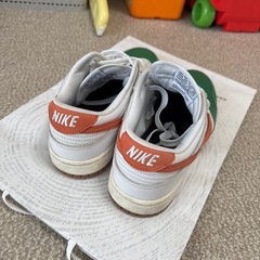 NIKE DUNK LOWの画像