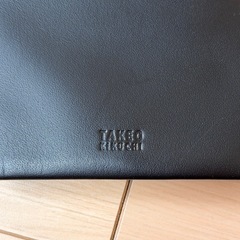 TAKEO KIKUCHI スマホショルダーバッグ ブラックの画像
