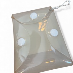 Daisy デイジー コンパクト ポーチ ボールチェーン 付きの画像