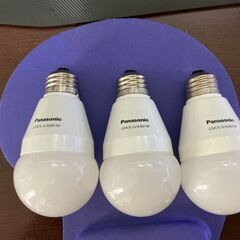 Panasonic　LED電球　３個１０００円　LDA7L-G/K40/D/W の画像