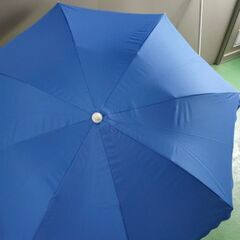 パラソル　キャンプ、ピクニックなどの画像