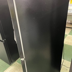 ジャングルジャングル貝塚店　153L 冷蔵庫　TOSHIBA GR-S15BS  2021年製　右開き　黒　2ドア　クリーニング済み　中古　リユース　貝塚市　二色浜の画像