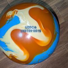 ラウンドワンキャンペーンボール２個９ポンド＋おまけカラオケ優待券３枚以上の画像