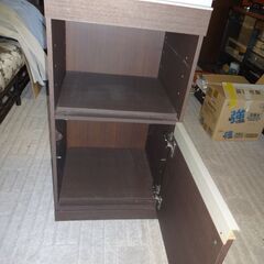 使い勝手の良い収納キャビネットの画像