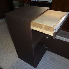 使い勝手の良い収納キャビネットの画像