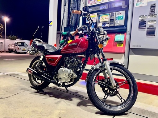 バイク gn125