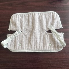 開封のみ!! くま刺繍 キルティング 抱っこひもよだれカバーの画像