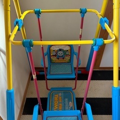トーマス二人乗りブランコの画像