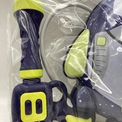 タンク式水鉄砲（スペースシャトル型）飛距離6m  容量2.4L  ウォーターガン　水でっぽうの画像