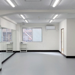 【レンタルスペース】駅徒歩1分｜同ビル内に2つの新スタジオ！手ぶらで通える多目的スペースの画像