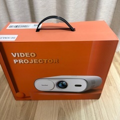 【新品未開封】2025新型 Google TV搭載 Sovboi プロジェクター
の画像