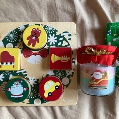 クリスマスの絵本、おもちゃのおまけつきの画像