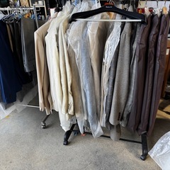 メンズスーツの画像