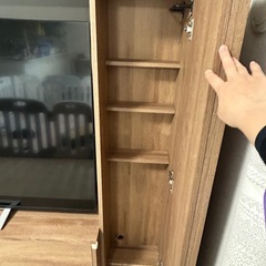 LOWYAテレビ台耐震の棒付き(テレビとビデオデッキは付いてきません！)の画像