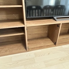 LOWYAテレビ台耐震の棒付き(テレビとビデオデッキは付いてきません！)の画像