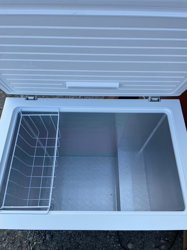 【動作確認済み】　25年製　冷凍庫　198 L  コンフィー