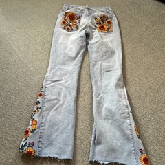 デニム　レディース　刺繍　ひまわり　の画像
