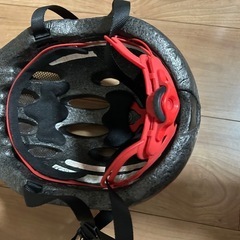 ヘルメット、青はおまけの画像