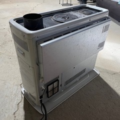 ＣＯＲＯＮＡ　煙突式石油ストーブ　半密閉式ストーブ　木造１８畳／コンクリート２９畳　２０１８年製　ホワイト　ＳＶ－７０ＢＳＧの画像