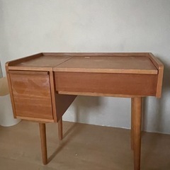 unico ドレッサー デスクの画像