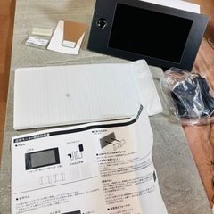 在庫大量　Fine Assist 店頭モニター デジタルフォトフレーム 未使用未開封 説明書付きの画像