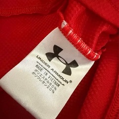 アンダーアーマー　長袖インナーの画像