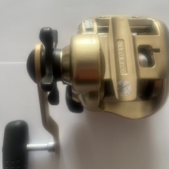 シマノ　船釣用カウンター付小型両軸リール　小船　C800の画像