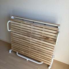 すのこ折りたたみベッド　すのこベッド　セミダブルの画像