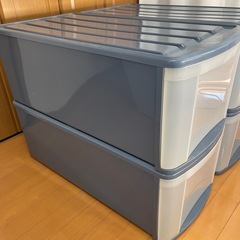 衣装ケース4個の画像