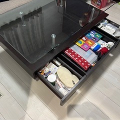 ニトリ　ガラステーブルの画像