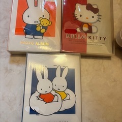 ミッフィー、ハローキティ　アルバム３冊セットの画像