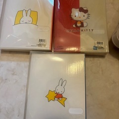 ミッフィー、ハローキティ　アルバム３冊セットの画像