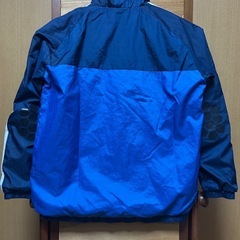 【サッカー】adidasウインドブレーカー140adidasパーカー160の画像