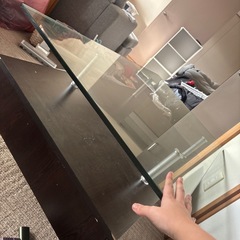 ガラステーブルの画像