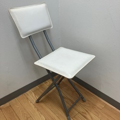 椅子　イス　チェア　折りたたみ　白　ホワイトの画像