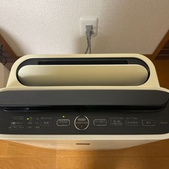 SHARP 加湿空気清浄機 2015年製　KC-D70 -wの画像
