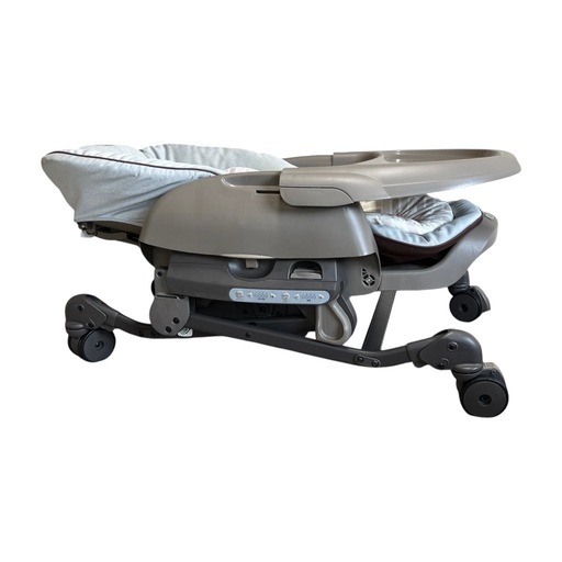 combi ネムリラ 4キャス オートスウィング 赤ちゃん本舗限定 (まり