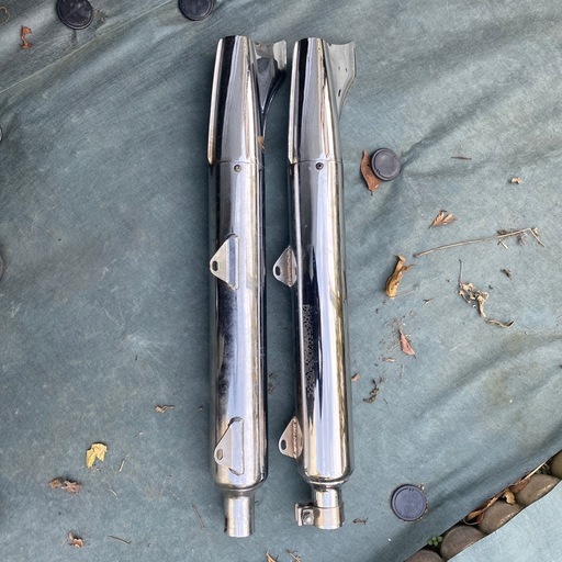 ハーレー　マフラー①