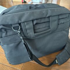 パソコン携帯用旅行カバン　Brenthaven製の画像