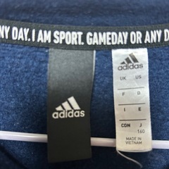 【サッカー】adidasウインドブレーカー140adidasパーカー160の画像