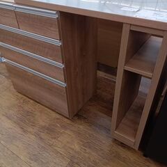 ★リユースのサカイ水戸店★  レンジ台 ベージュ H90.5×D44×W90.5～125 クリーニング済み MT6499の画像