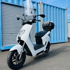 【価格交渉要相談】ホンダ/EM1e  EV原付　新古車　ワンオーナー車　フルカスタムの画像