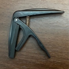 【enya】ウクレレ　ケース、カポ付き　　の画像